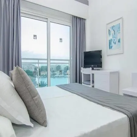 Szálloda Bellevue Lagomonte 3*